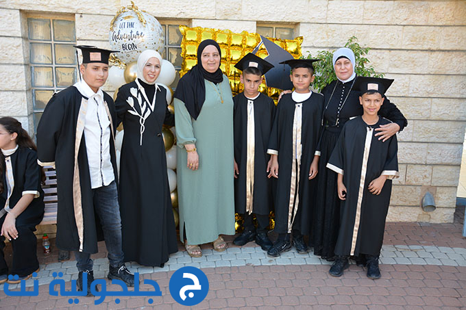 تخريج الفوج العشرين من مدرسة أجيال الابتدائية في جلجولية